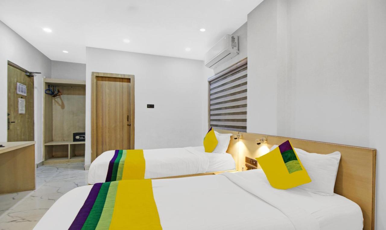Itsy Hotels Transit Express Калькутта Экстерьер фото