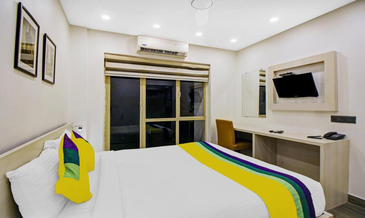 Itsy Hotels Transit Express Калькутта Экстерьер фото